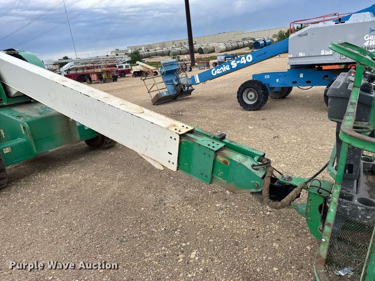 image for item EW4763 JLG 600S boom lift