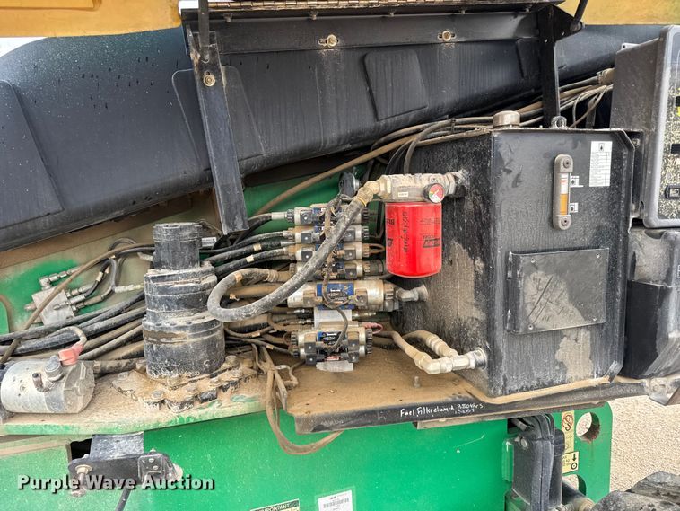 image for item EW4763 JLG 600S boom lift