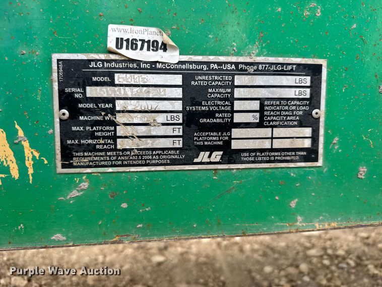 image for item EW4763 JLG 600S boom lift