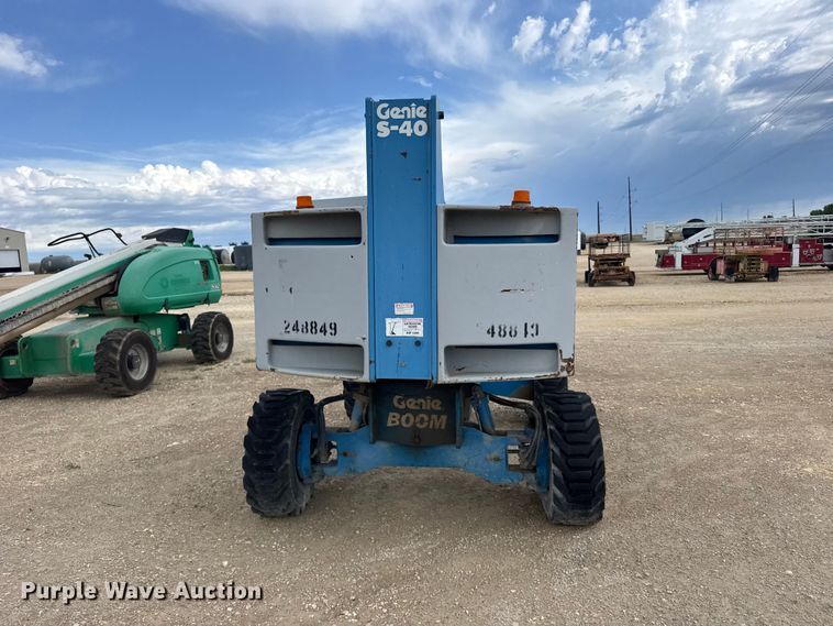 image for item EW4764 Genie S-40 boom lift