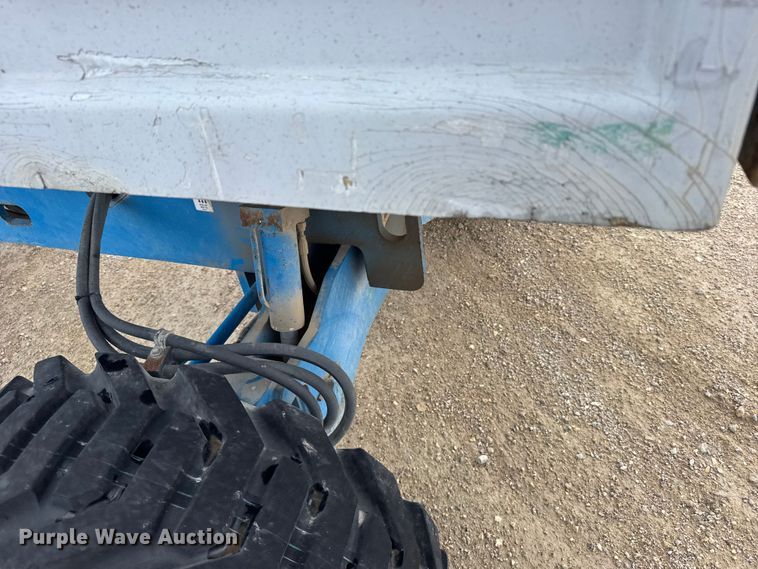 image for item EW4764 Genie S-40 boom lift