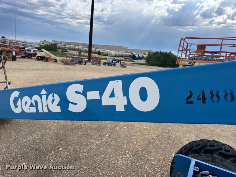 image for item EW4764 Genie S-40 boom lift