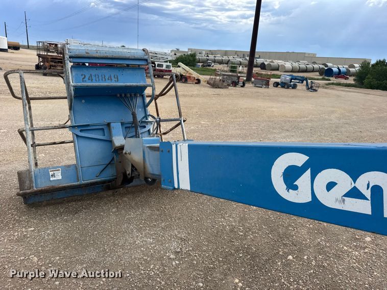 image for item EW4764 Genie S-40 boom lift