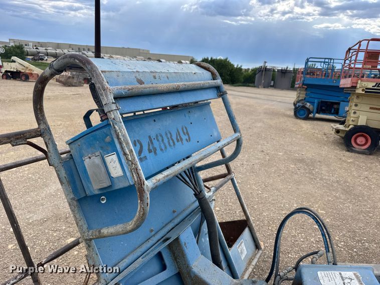 image for item EW4764 Genie S-40 boom lift