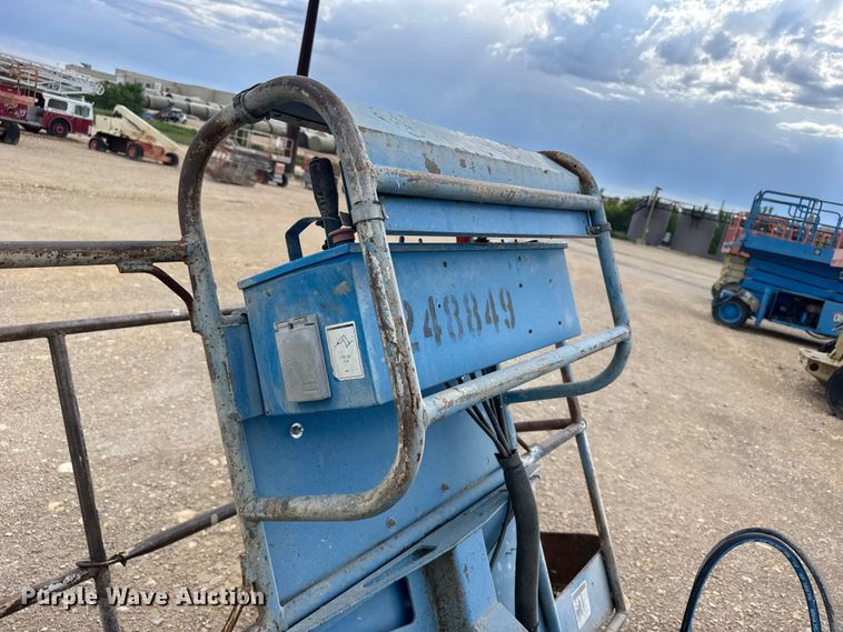 image for item EW4764 Genie S-40 boom lift