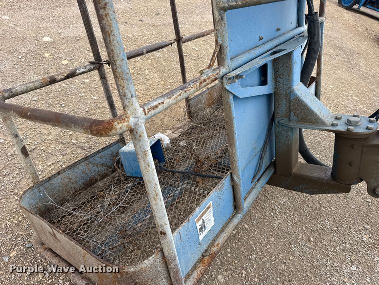image for item EW4764 Genie S-40 boom lift