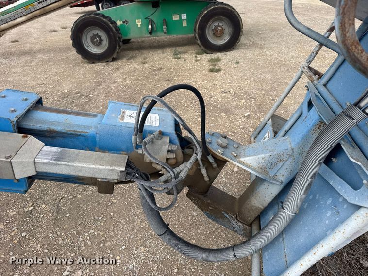image for item EW4764 Genie S-40 boom lift