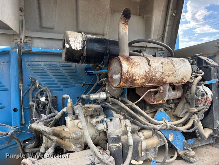image for item EW4764 Genie S-40 boom lift