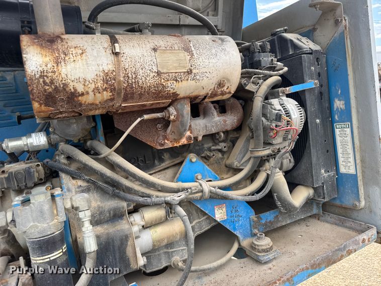image for item EW4764 Genie S-40 boom lift