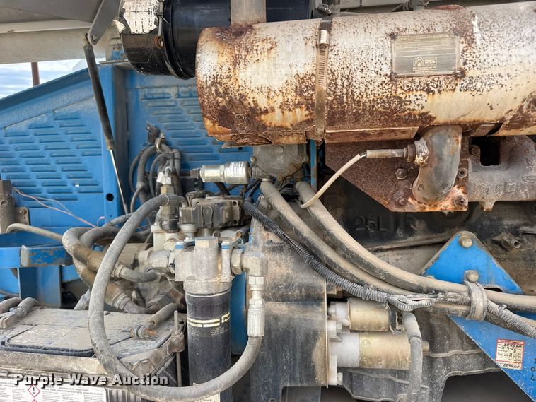 image for item EW4764 Genie S-40 boom lift