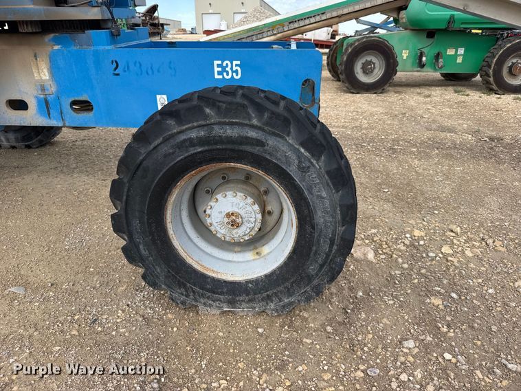 image for item EW4764 Genie S-40 boom lift