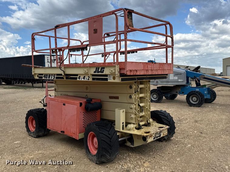 image for item EW4765 JLG 40RTS scissor lift