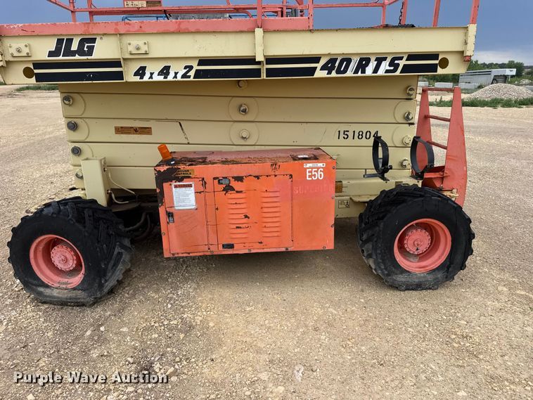image for item EW4765 JLG 40RTS scissor lift