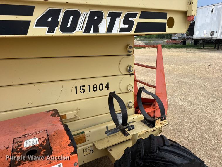 image for item EW4765 JLG 40RTS scissor lift