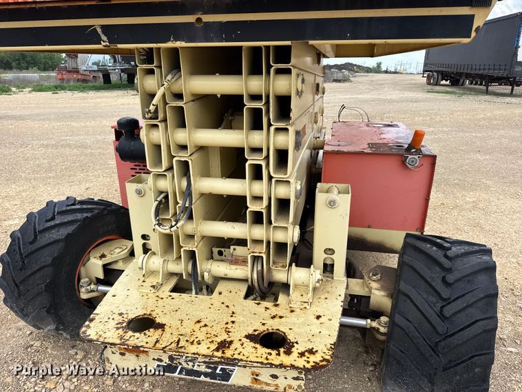 image for item EW4765 JLG 40RTS scissor lift
