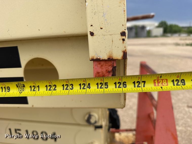 image for item EW4765 JLG 40RTS scissor lift