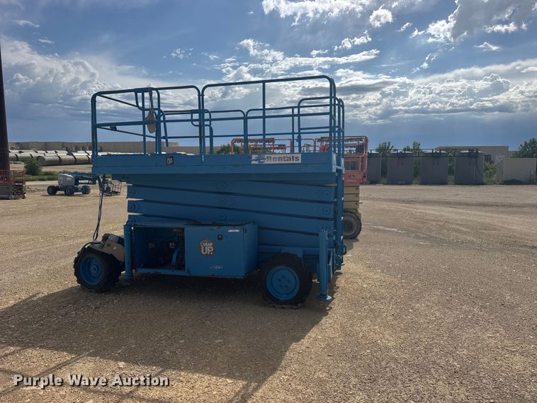 image for item EW4766 Scissor lift
