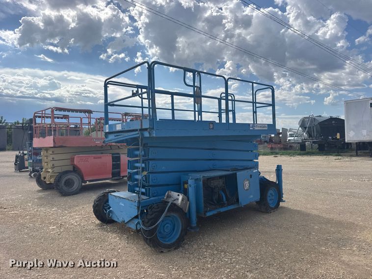 image for item EW4766 Scissor lift