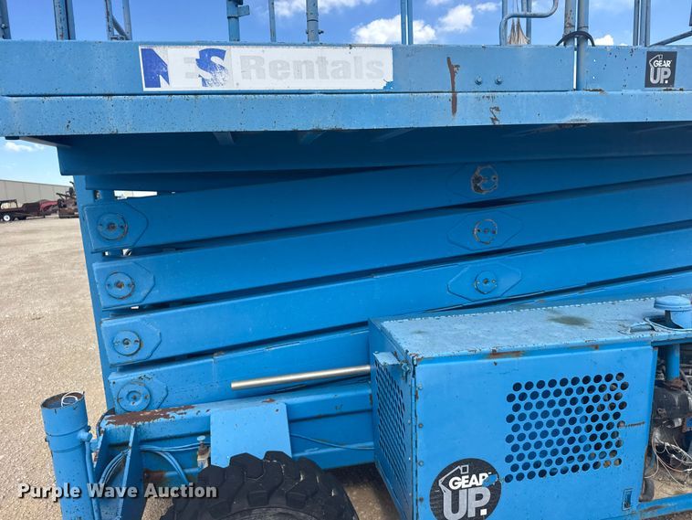 image for item EW4766 Scissor lift