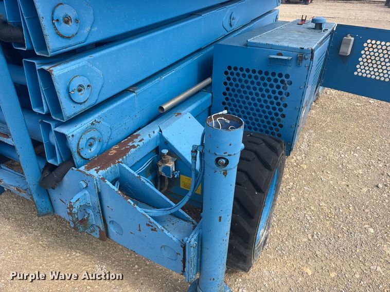 image for item EW4766 Scissor lift