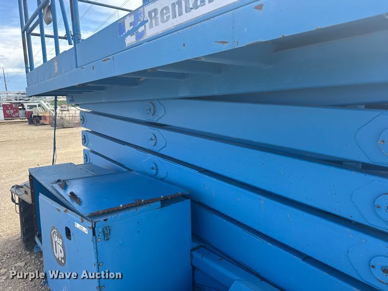 image for item EW4766 Scissor lift