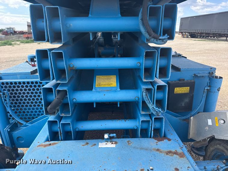 image for item EW4766 Scissor lift