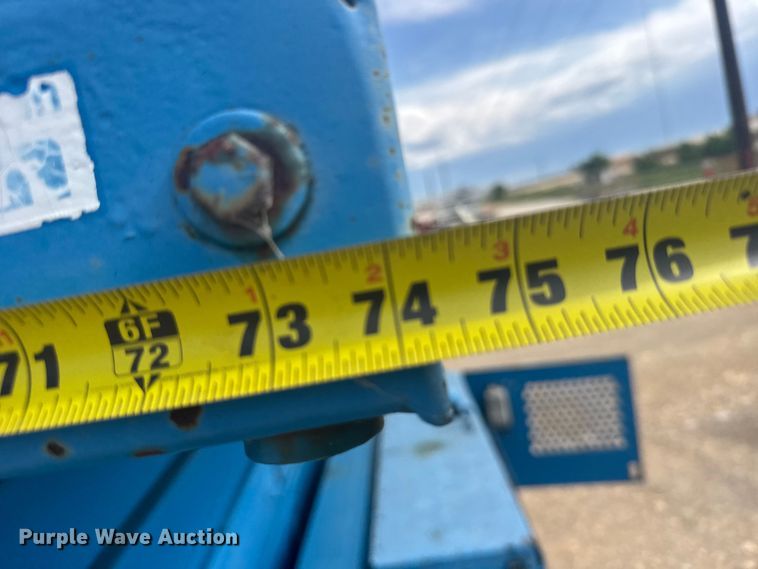 image for item EW4766 Scissor lift