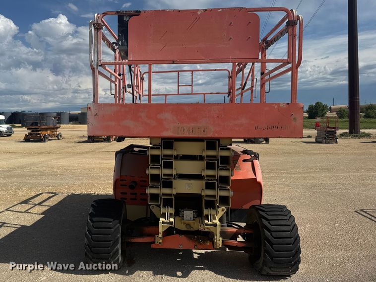 image for item EW4767 2002 JLG 4394RT scissor lift