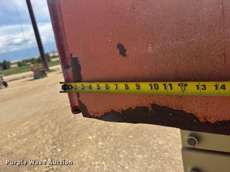 image for item EW4767 2002 JLG 4394RT scissor lift