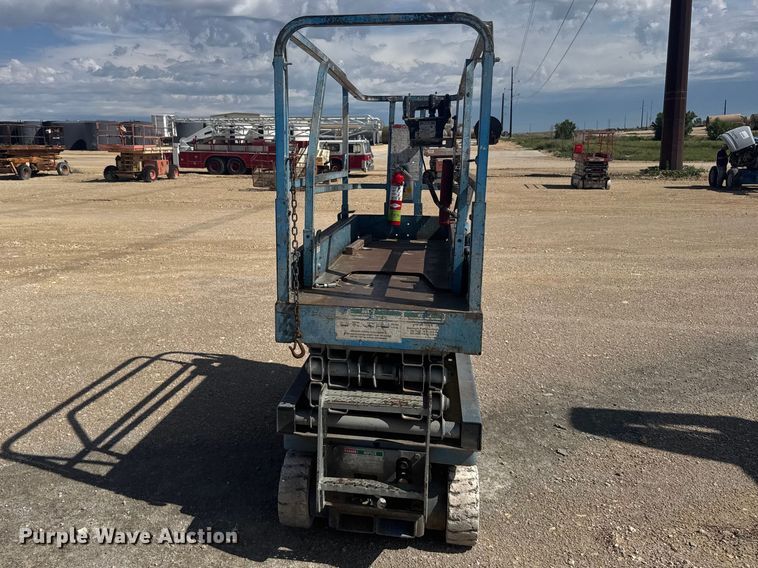 image for item EW4768 Genie GS-1930 scissor lift