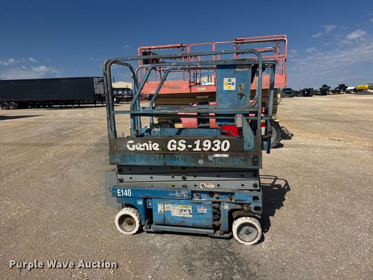 image for item EW4768 Genie GS-1930 scissor lift