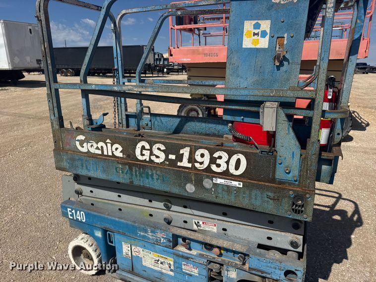 image for item EW4768 Genie GS-1930 scissor lift