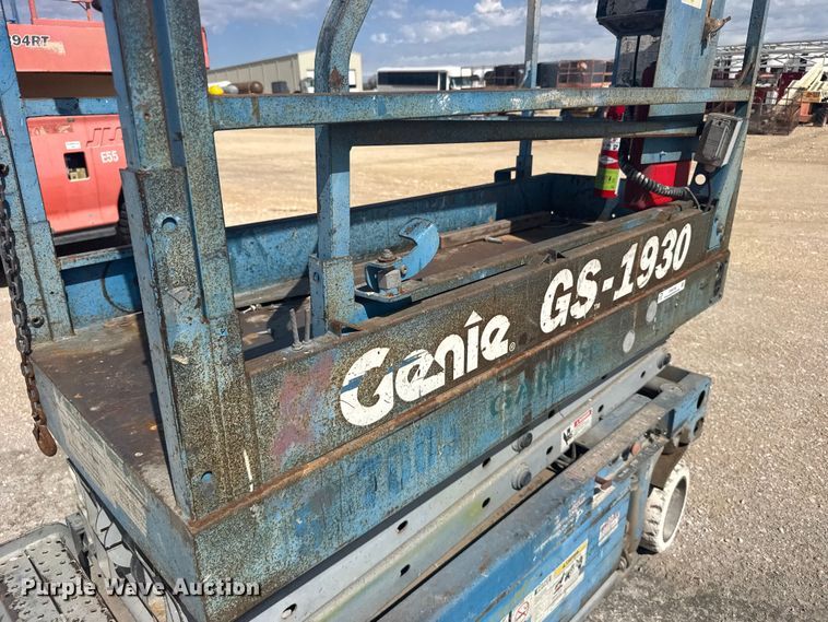 image for item EW4768 Genie GS-1930 scissor lift