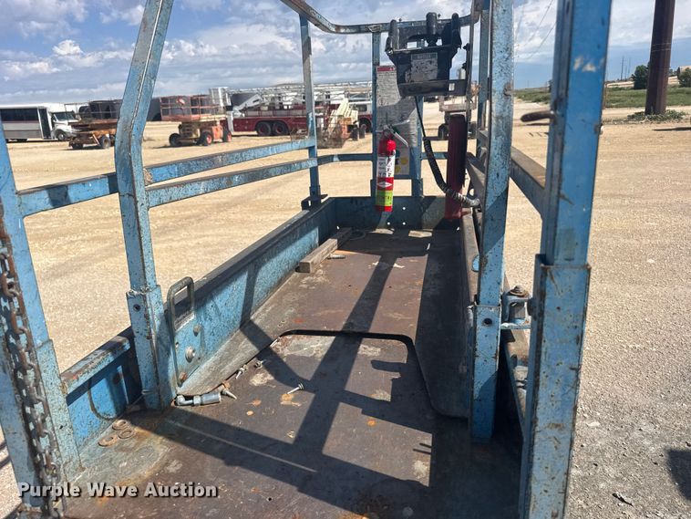 image for item EW4768 Genie GS-1930 scissor lift