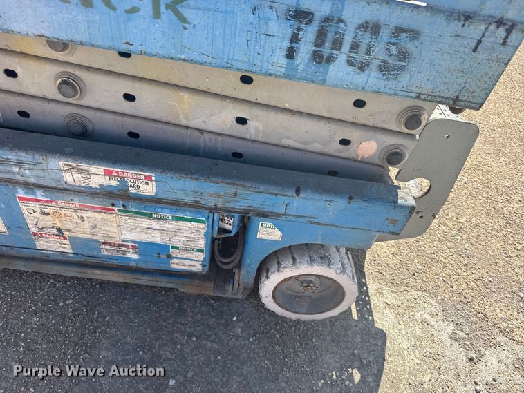 image for item EW4768 Genie GS-1930 scissor lift