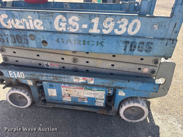 image for item EW4768 Genie GS-1930 scissor lift