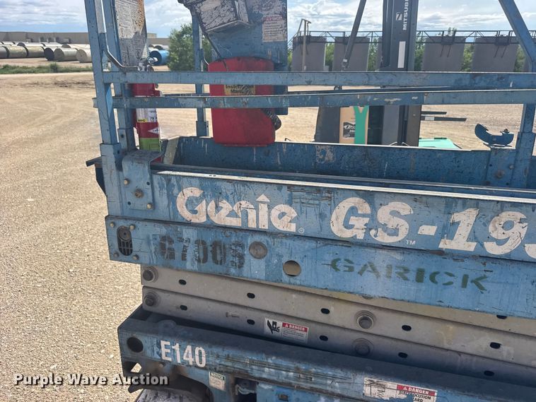 image for item EW4768 Genie GS-1930 scissor lift