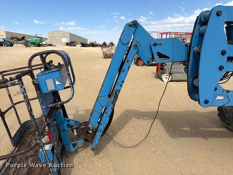 image for item EW4770 2002 Genie Z-45/25 boom lift