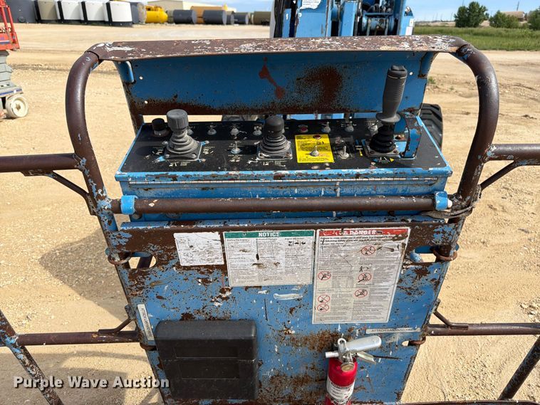image for item EW4770 2002 Genie Z-45/25 boom lift
