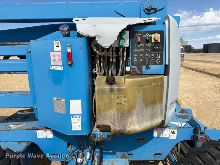 image for item EW4770 2002 Genie Z-45/25 boom lift