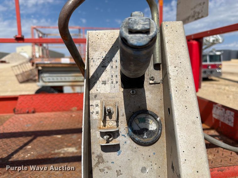 image for item EW4771 Skyjack SJ3 4732 scissor lift