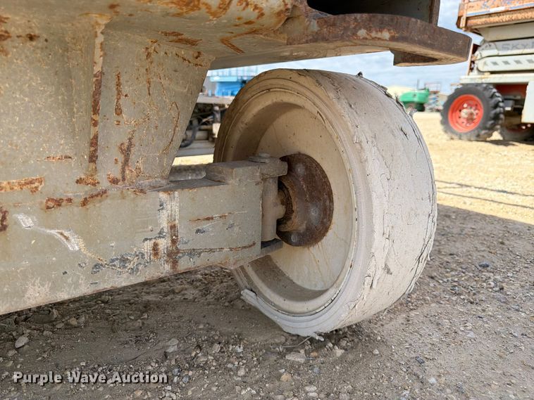 image for item EW4771 Skyjack SJ3 4732 scissor lift