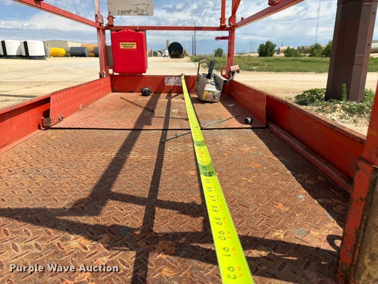 image for item EW4771 Skyjack SJ3 4732 scissor lift