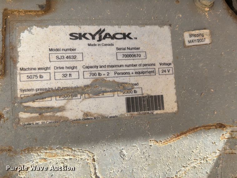 image for item EW4771 Skyjack SJ3 4732 scissor lift