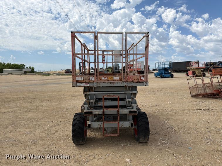 image for item EW4772 2003 Skyjack SJ7127 scissor lift