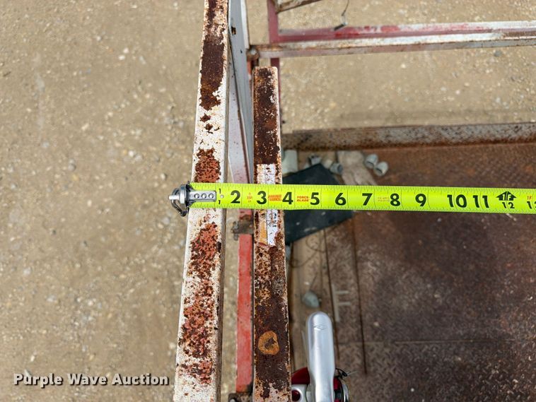 image for item EW4772 2003 Skyjack SJ7127 scissor lift
