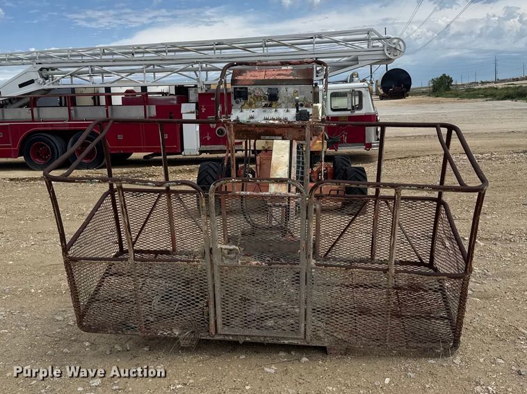 image for item EW4773 1999 JLG 40H boom lift