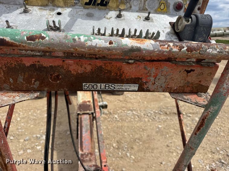 image for item EW4773 1999 JLG 40H boom lift