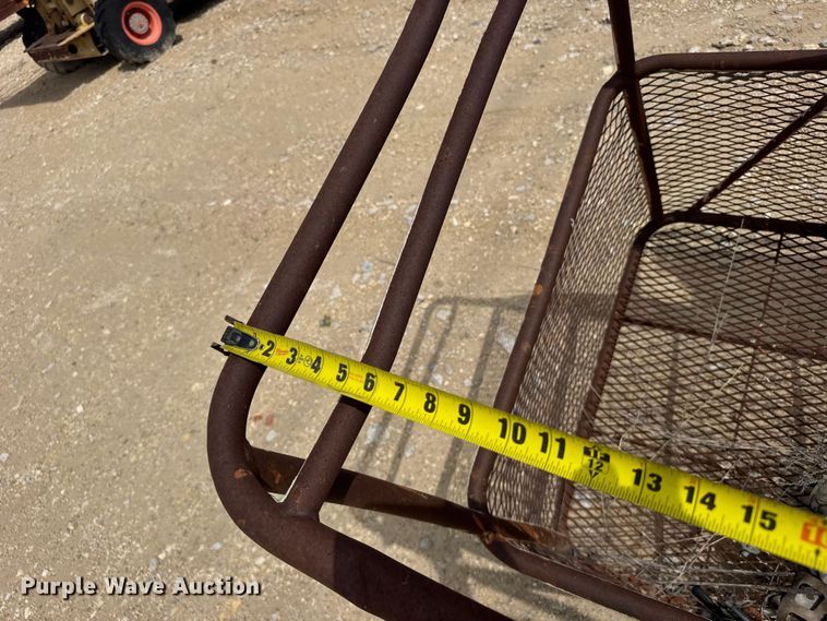 image for item EW4773 1999 JLG 40H boom lift