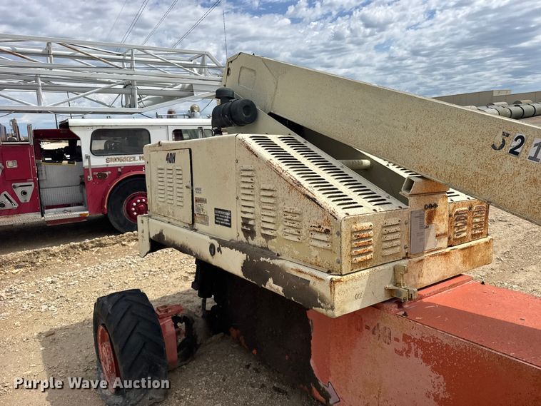 image for item EW4773 1999 JLG 40H boom lift